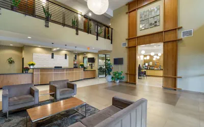 Photo 4 - Best Western Plus Lacey Inn & Suites
