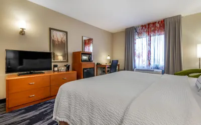 Photo 3 - Fairfield Inn & Suites Holiday Tarpon Springs