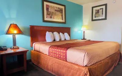 Photo 5 - Claridge Inn