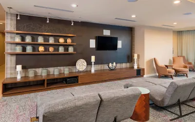 Photo 4 - Courtyard by Marriott Santa Ana Orange County