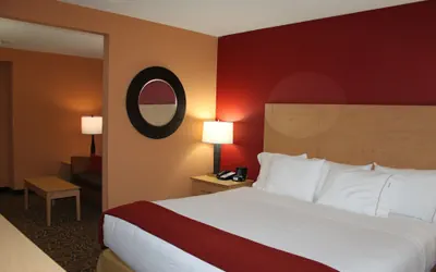 Photo 4 - Holiday Inn Express Cortland by IHG