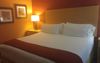 Photo 3 - Holiday Inn Express Cortland by IHG