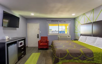 Photo 5 - Executive Inn