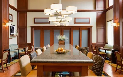 Photo 4 - Hampton Inn & Suites Detroit/Chesterfield Township