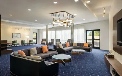 Photo 2 - Courtyard by Marriott Burlington Mt. Holly Westampton