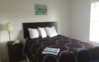 Photo 3 - Port Isla Inn