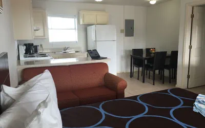 Photo 5 - Port Isla Inn