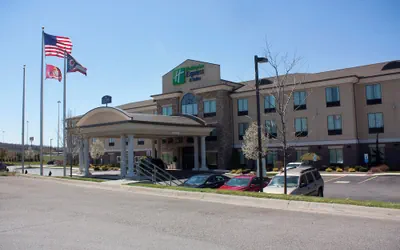 Photo 2 - Holiday Inn Express & Suites Youngstown West - Austintown by IHG