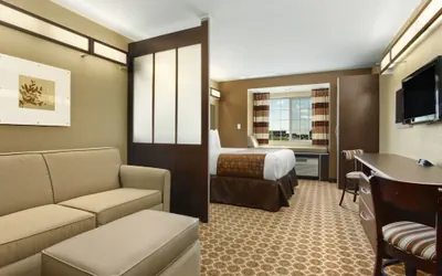 Photo 4 - Microtel Inn & Suites by Wyndham Dickinson