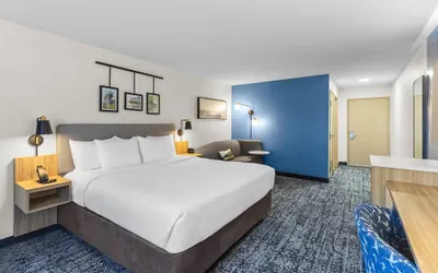 Photo 2 - Sleep Inn & Suites Fort Campbell