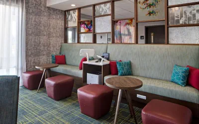Photo 3 - Hampton Inn & Suites Deptford