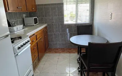 Photo 5 - Huntington Suites