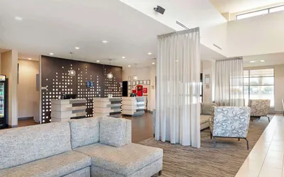 Photo 3 - Best Western Plus Executive Residency Rigby's Water World Hotel