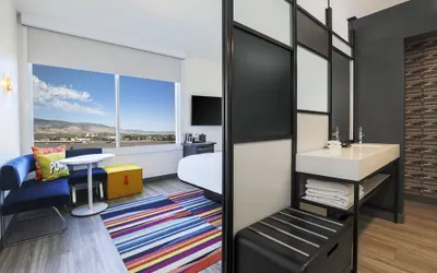 Photo 5 - Aloft by Marriott Omaha Aksarben Village