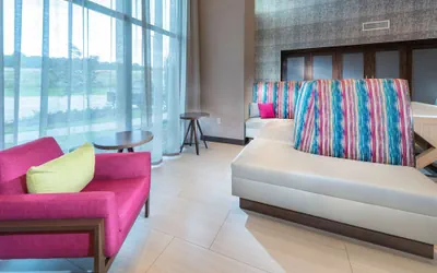 Photo 4 - Hampton Inn & Suites Conway