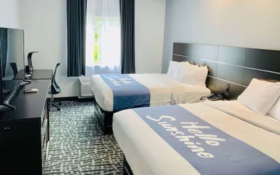 Photo 5 - Days Inn & Suites by Wyndham Horn Lake/Memphis Graceland