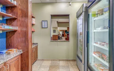 Photo 2 - Hampton Inn & Suites Gainesville