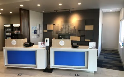 Photo 3 - Holiday Inn Express & Suites Madison West - Middleton by IHG