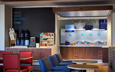 Photo 2 - Holiday Inn Express & Suites Madison West - Middleton by IHG