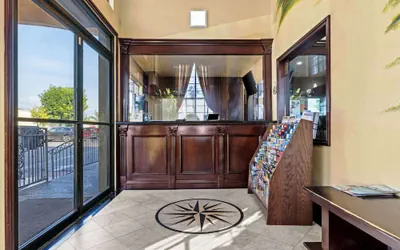 Photo 3 - Rodeway Inn Santa Ana - Garden Grove