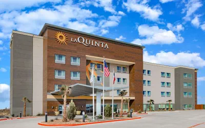 Photo 2 - La Quinta Inn & Suites by Wyndham Fort Stockton Northeast