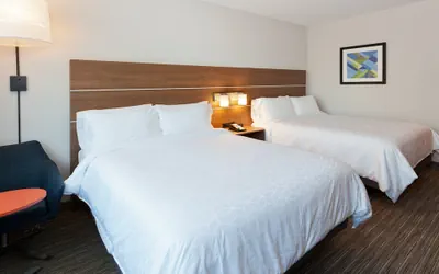 Photo 5 - Holiday Inn Express & Suites Fayetteville by IHG