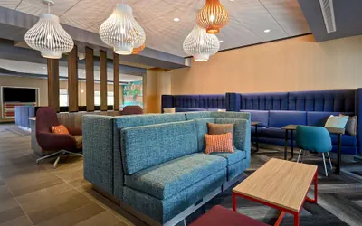 Photo 4 - Tru by Hilton Manchester Downtown