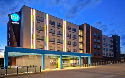 Photo 2 - Tru by Hilton Manchester Downtown