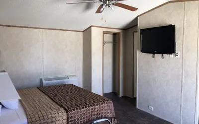Photo 3 - Monahans Country Inn
