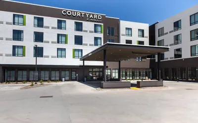 Photo 2 - Courtyard by Marriott Rapid City