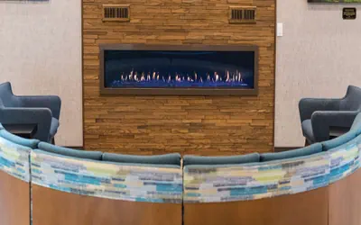 Photo 5 - Hampton Inn & Suites Erie Bayfront