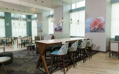 Photo 4 - Hampton Inn & Suites Erie Bayfront