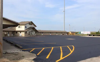 Photo 2 - The Perrysburg Budget Inn