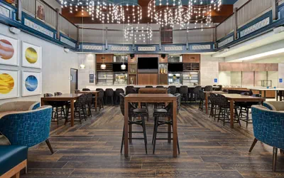 Photo 4 - Hilton Garden Inn Kalamazoo
