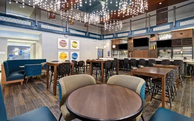 Photo 3 - Hilton Garden Inn Kalamazoo