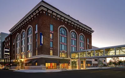 Photo 2 - Hilton Garden Inn Kalamazoo
