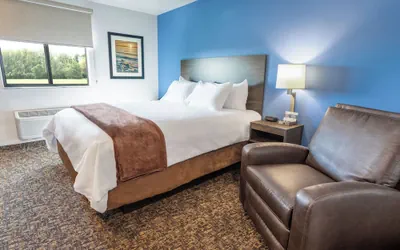 Photo 4 - My Place Hotel - Midland