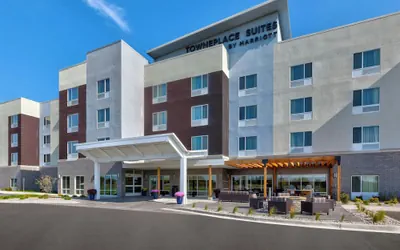 Photo 2 - TownePlace Suites by Marriott Grand Rapids Airport Southeast
