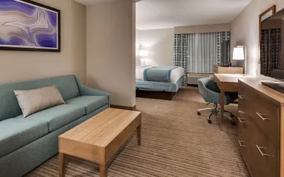 Photo 4 - Best Western Plus Desoto