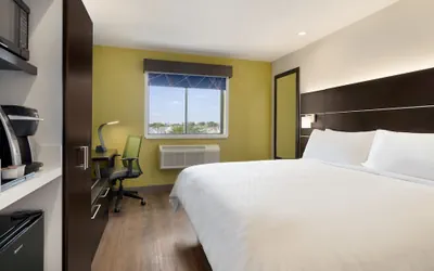 Photo 5 - Holiday Inn Express Jamaica - JFK AirTrain - NYC by IHG