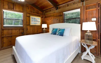 Photo 5 - Rock Reef Resort