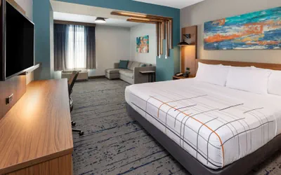 Photo 5 - La Quinta Inn & Suites by Wyndham Dallas - Frisco Stadium