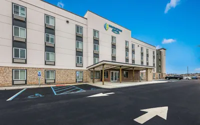 Photo 2 - WoodSpring Suites Linden