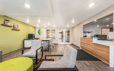 Photo 4 - WoodSpring Suites Linden