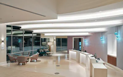 Photo 3 - Courtyard by Marriott Marina del Rey
