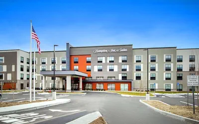 Photo 2 - Hampton Inn & Suites North Attleboro