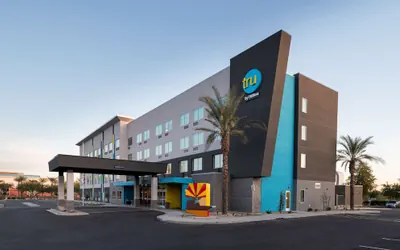 Photo 2 - Tru By Hilton Phoenix Glendale Westgate, AZ