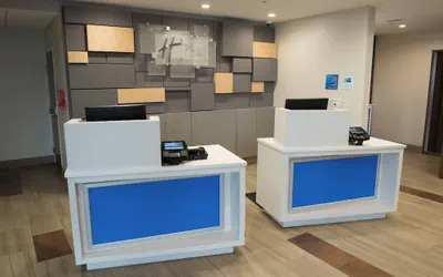 Holiday Inn Express & Suites Dayton North - Vandalia by IHG