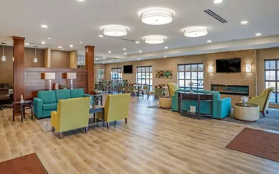 Photo 2 - Comfort Inn & Suites Harrisonburg