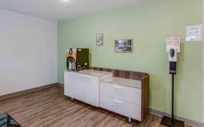 Photo 4 - WoodSpring Suites Novi Farmington